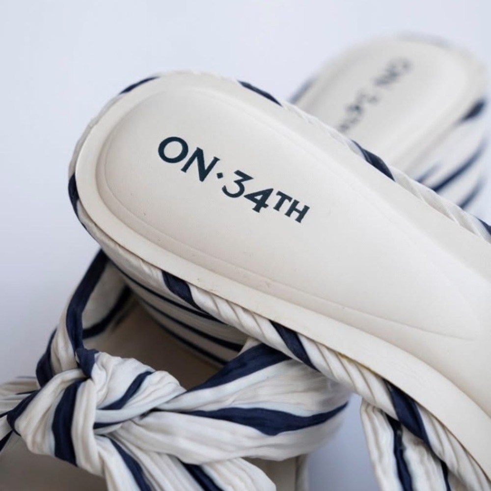 On 34th Striped Navy & White Bow Detailed Textured Fabric Heels- Size 10 - NWT - Picture 2 of 9